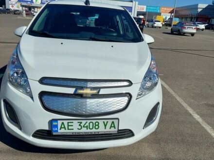 Шевроле Спарк 2016 в Полтаве на Automoto.ua Белый Шевроле Спарк, объемом двигателя 0 л и пробегом 120 тыс. км за 7399 $, фото 1 на Automoto.ua