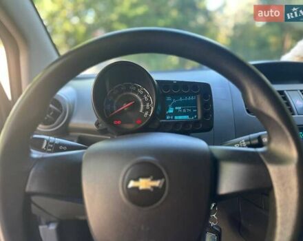 Шевроле Спарк 2011 у Києві на Automoto.ua Чорний Шевроле Спарк, об'ємом двигуна 1 л та пробігом 141 тис. км за 5300 $, фото 26 на Automoto.ua