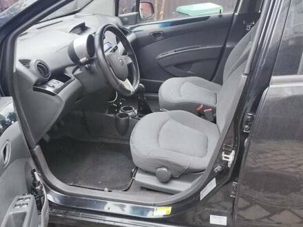 Черный Шевроле Спарк, объемом двигателя 1 л и пробегом 145 тыс. км за 4800 $, фото 1 на Automoto.ua