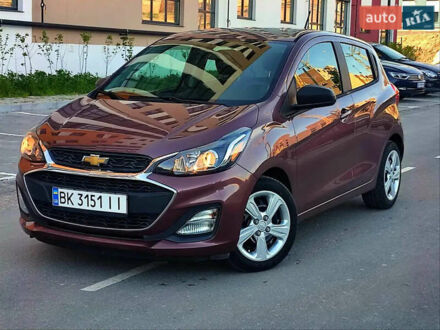Шевроле Спарк 2019 у Рівному на Automoto.ua Фіолетовий Шевроле Спарк, об'ємом двигуна 1.4 л та пробігом 75 тис. км за 8990 $, фото 1 на Automoto.ua