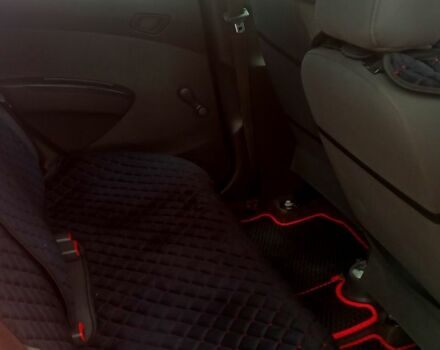 Шевроле Спарк 2010 у Червоноград на Automoto.ua Червоний Шевроле Спарк, об'ємом двигуна 1 л та пробігом 138 тис. км за 4200 $, фото 3 на Automoto.ua