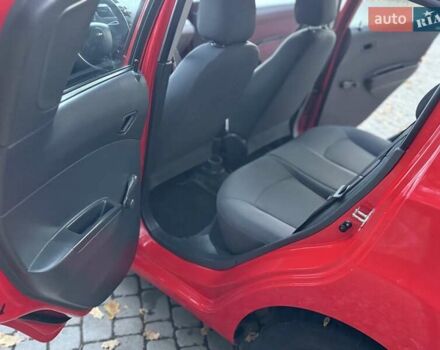 Красный Шевроле Спарк, объемом двигателя 1 л и пробегом 232 тыс. км за 3900 $, фото 48 на Automoto.ua