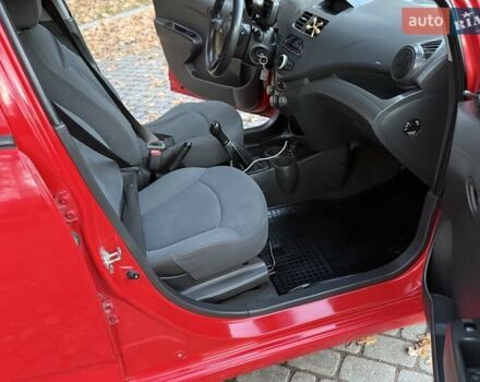 Шевроле Спарк 2011 у Львові на Automoto.ua Червоний Шевроле Спарк, об'ємом двигуна 1 л та пробігом 232 тис. км за 3350 $, фото 43 на Automoto.ua