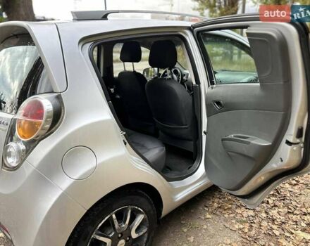 Серый Шевроле Спарк, объемом двигателя 1 л и пробегом 142 тыс. км за 3800 $, фото 4 на Automoto.ua