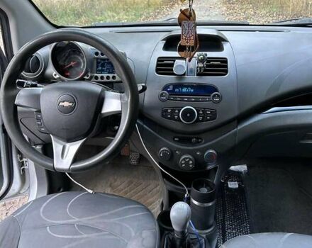 Серый Шевроле Спарк, объемом двигателя 1 л и пробегом 142 тыс. км за 3800 $, фото 5 на Automoto.ua