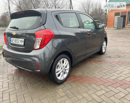 Серый Шевроле Спарк, объемом двигателя 1.4 л и пробегом 68 тыс. км за 9200 $, фото 2 на Automoto.ua