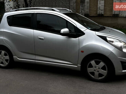 Серый Шевроле Спарк, объемом двигателя 1.21 л и пробегом 200 тыс. км за 4505 $, фото 1 на Automoto.ua