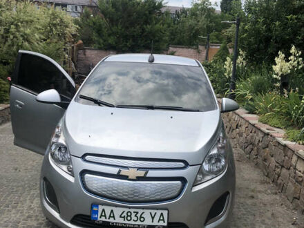 Шевроле Спарк 2015 у Василькове на Automoto.ua Сірий Шевроле Спарк, об'ємом двигуна 0 л та пробігом 58 тис. км за 11500 $, фото 1 на Automoto.ua