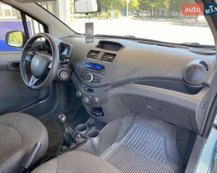 Синий Шевроле Спарк, объемом двигателя 1 л и пробегом 234 тыс. км за 4500 $, фото 14 на Automoto.ua