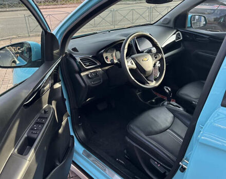 Синій Шевроле Спарк, об'ємом двигуна 1.4 л та пробігом 30 тис. км за 14500 $, фото 1 на Automoto.ua
