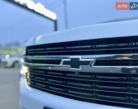 Белый Шевроле Субурбан, объемом двигателя 3 л и пробегом 79 тыс. км за 65999 $, фото 10 на Automoto.ua