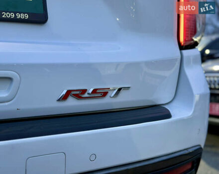 Белый Шевроле Субурбан, объемом двигателя 3 л и пробегом 79 тыс. км за 65999 $, фото 28 на Automoto.ua