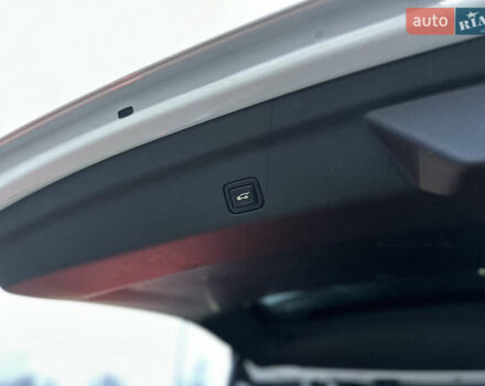 Белый Шевроле Субурбан, объемом двигателя 3 л и пробегом 79 тыс. км за 65999 $, фото 29 на Automoto.ua