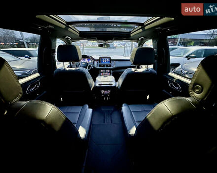 Белый Шевроле Субурбан, объемом двигателя 3 л и пробегом 79 тыс. км за 65999 $, фото 35 на Automoto.ua