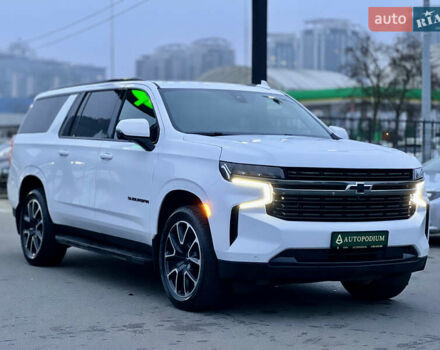 Белый Шевроле Субурбан, объемом двигателя 3 л и пробегом 79 тыс. км за 65999 $, фото 4 на Automoto.ua