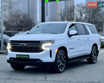Белый Шевроле Субурбан, объемом двигателя 3 л и пробегом 79 тыс. км за 65999 $, фото 3 на Automoto.ua