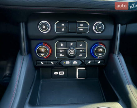 Белый Шевроле Субурбан, объемом двигателя 3 л и пробегом 79 тыс. км за 65999 $, фото 51 на Automoto.ua