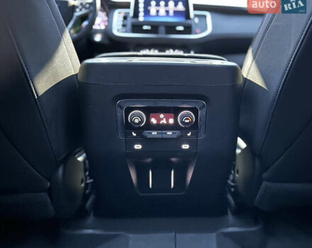 Белый Шевроле Субурбан, объемом двигателя 3 л и пробегом 79 тыс. км за 65999 $, фото 39 на Automoto.ua