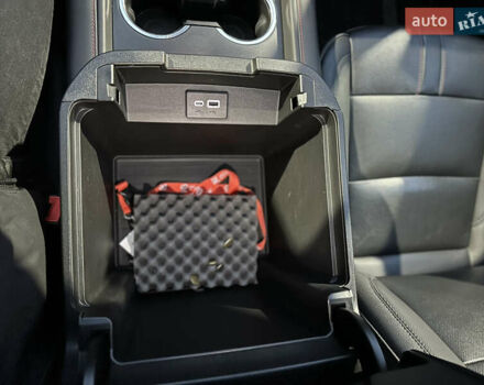 Белый Шевроле Субурбан, объемом двигателя 3 л и пробегом 79 тыс. км за 65999 $, фото 53 на Automoto.ua