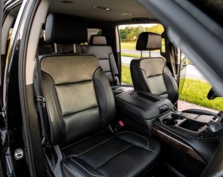 Черный Шевроле Субурбан, объемом двигателя 5.3 л и пробегом 0 тыс. км за 40500 $, фото 2 на Automoto.ua