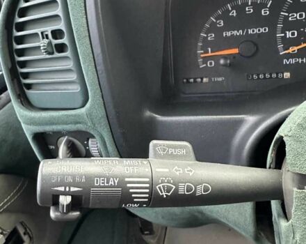 Черный Шевроле Субурбан, объемом двигателя 7.5 л и пробегом 565 тыс. км за 12000 $, фото 13 на Automoto.ua