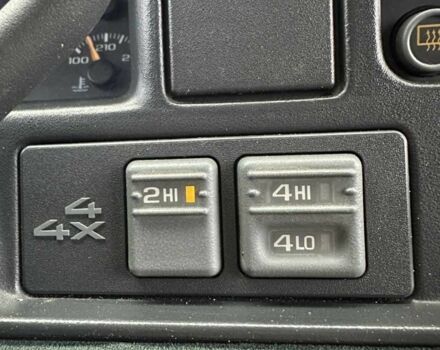 Черный Шевроле Субурбан, объемом двигателя 7.5 л и пробегом 565 тыс. км за 12000 $, фото 15 на Automoto.ua