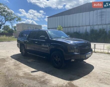 Чорний Шевроле Субурбан, об'ємом двигуна 5.3 л та пробігом 230 тис. км за 16500 $, фото 3 на Automoto.ua