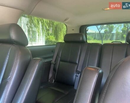 Чорний Шевроле Субурбан, об'ємом двигуна 5.3 л та пробігом 230 тис. км за 16500 $, фото 21 на Automoto.ua