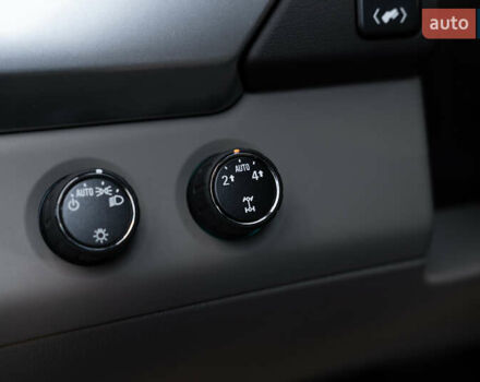 Черный Шевроле Субурбан, объемом двигателя 5.33 л и пробегом 153 тыс. км за 33000 $, фото 24 на Automoto.ua