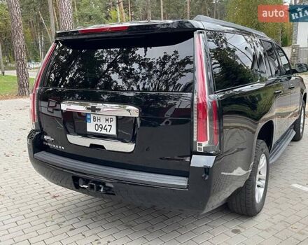 Черный Шевроле Субурбан, объемом двигателя 5.33 л и пробегом 143 тыс. км за 25000 $, фото 9 на Automoto.ua