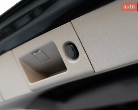 Черный Шевроле Субурбан, объемом двигателя 5.33 л и пробегом 153 тыс. км за 33000 $, фото 33 на Automoto.ua