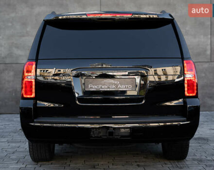Черный Шевроле Субурбан, объемом двигателя 5.33 л и пробегом 153 тыс. км за 33000 $, фото 9 на Automoto.ua