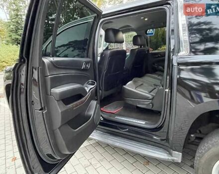 Черный Шевроле Субурбан, объемом двигателя 5.33 л и пробегом 143 тыс. км за 25000 $, фото 12 на Automoto.ua