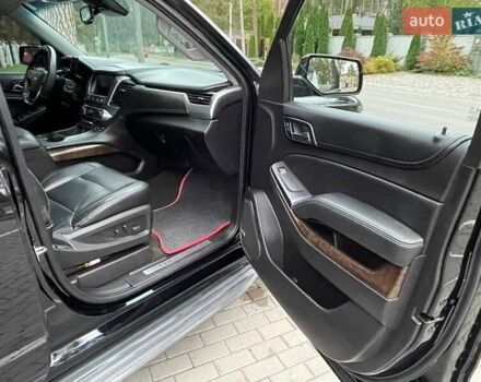 Черный Шевроле Субурбан, объемом двигателя 5.33 л и пробегом 143 тыс. км за 25000 $, фото 13 на Automoto.ua