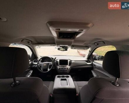 Шевроле Субурбан 2016 в Киеве на Automoto.ua Черный Шевроле Субурбан, объемом двигателя 5.3 л и пробегом 140 тыс. км за 50000 $, фото 11 на Automoto.ua