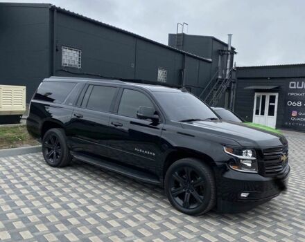 Черный Шевроле Субурбан, объемом двигателя 5.3 л и пробегом 198 тыс. км за 32000 $, фото 2 на Automoto.ua