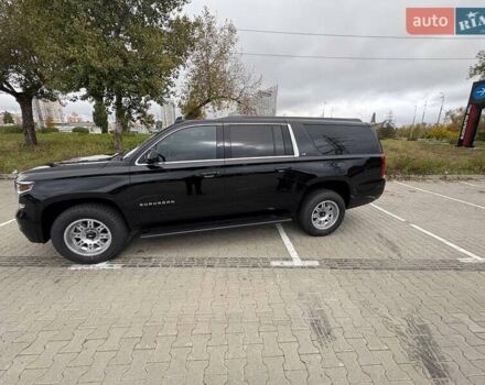 Шевроле Субурбан 2016 в Киеве на Automoto.ua Черный Шевроле Субурбан, объемом двигателя 5.3 л и пробегом 140 тыс. км за 50000 $, фото 8 на Automoto.ua