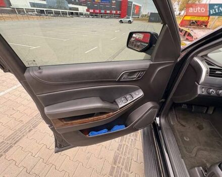 Шевроле Субурбан 2016 в Киеве на Automoto.ua Черный Шевроле Субурбан, объемом двигателя 5.3 л и пробегом 140 тыс. км за 50000 $, фото 17 на Automoto.ua