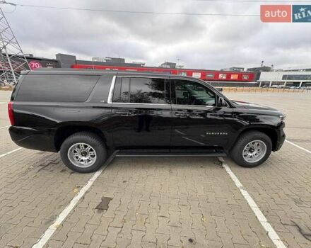 Шевроле Субурбан 2016 в Киеве на Automoto.ua Черный Шевроле Субурбан, объемом двигателя 5.3 л и пробегом 140 тыс. км за 50000 $, фото 2 на Automoto.ua