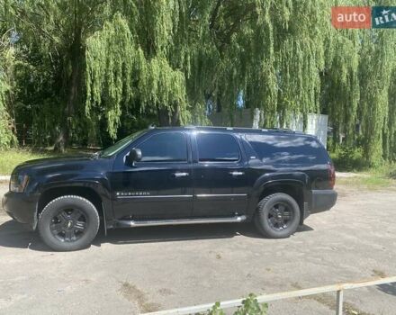 Чорний Шевроле Субурбан, об'ємом двигуна 5.3 л та пробігом 230 тис. км за 16500 $, фото 1 на Automoto.ua