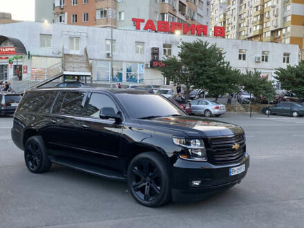 Черный Шевроле Субурбан, объемом двигателя 5.3 л и пробегом 198 тыс. км за 32000 $, фото 1 на Automoto.ua
