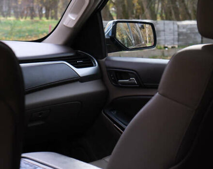 Коричневий Шевроле Субурбан, об'ємом двигуна 5.33 л та пробігом 240 тис. км за 35000 $, фото 12 на Automoto.ua