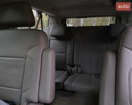 Коричневий Шевроле Субурбан, об'ємом двигуна 5.33 л та пробігом 240 тис. км за 35000 $, фото 16 на Automoto.ua