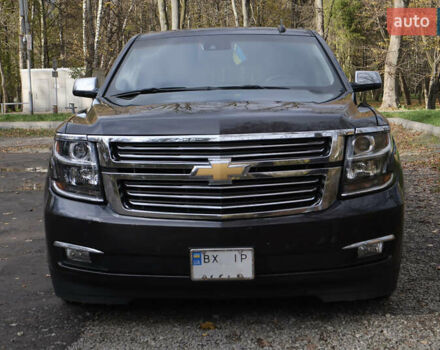 Коричневий Шевроле Субурбан, об'ємом двигуна 5.33 л та пробігом 240 тис. км за 35000 $, фото 2 на Automoto.ua