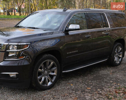 Коричневий Шевроле Субурбан, об'ємом двигуна 5.33 л та пробігом 240 тис. км за 35000 $, фото 1 на Automoto.ua