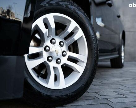 Шевроле Субурбан, об'ємом двигуна 5.3 л та пробігом 153 тис. км за 33000 $, фото 3 на Automoto.ua