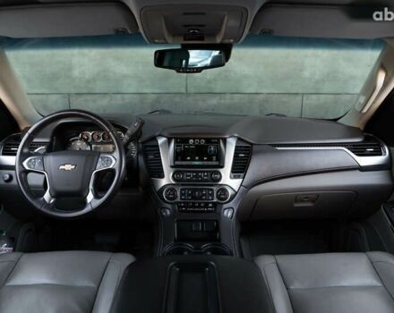 Шевроле Субурбан, об'ємом двигуна 5.3 л та пробігом 153 тис. км за 33000 $, фото 11 на Automoto.ua