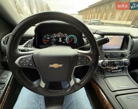 Шевроле Субурбан 2016 в Киеве на Automoto.ua Шевроле Субурбан, объемом двигателя 5.33 л и пробегом 180 тыс. км за 33999 $, фото 12 на Automoto.ua