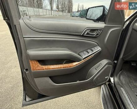 Шевроле Субурбан 2016 в Киеве на Automoto.ua Шевроле Субурбан, объемом двигателя 5.33 л и пробегом 180 тыс. км за 33999 $, фото 20 на Automoto.ua