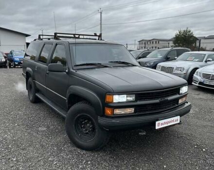 Серый Шевроле Субурбан, объемом двигателя 7.45 л и пробегом 565 тыс. км за 12000 $, фото 3 на Automoto.ua